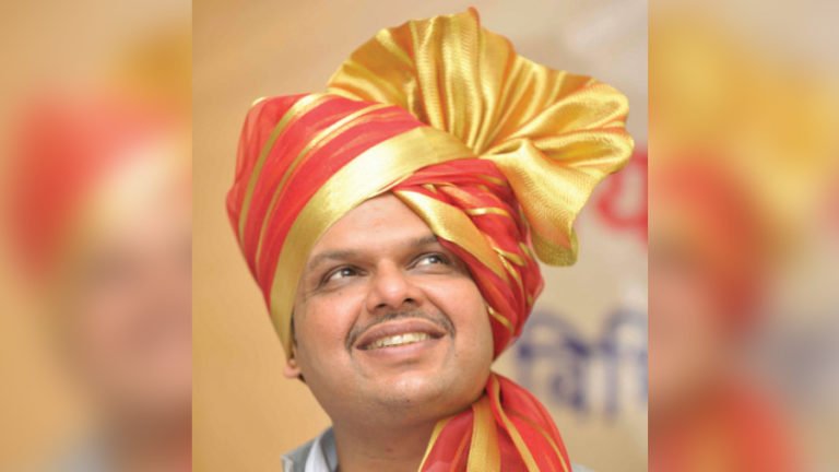 देवेन्द्र फडणवीस हैं महाराष्ट्र के सर्वाधिक लोकप्रिय नेता